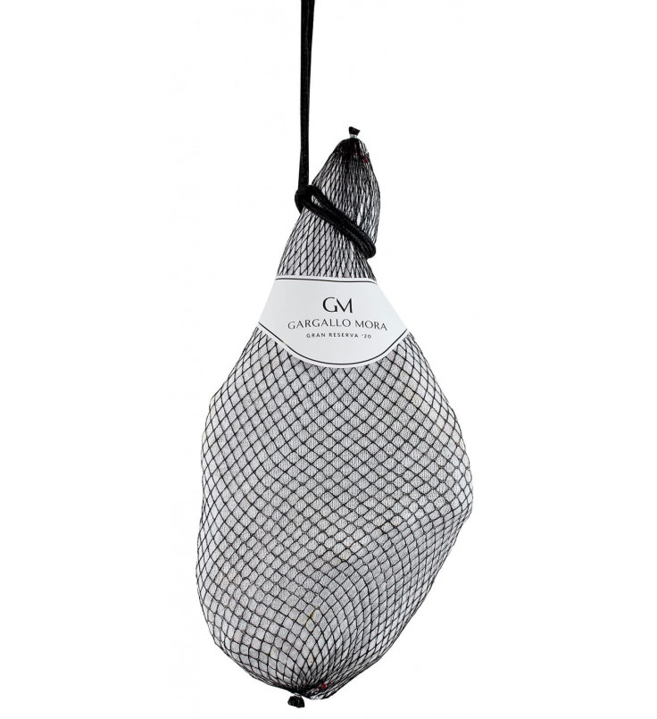 Jamón Gran Reserva +20  desarrolla una complejidad de sabores que lo hace único, con una mezcla de notas salinas y dulces 2