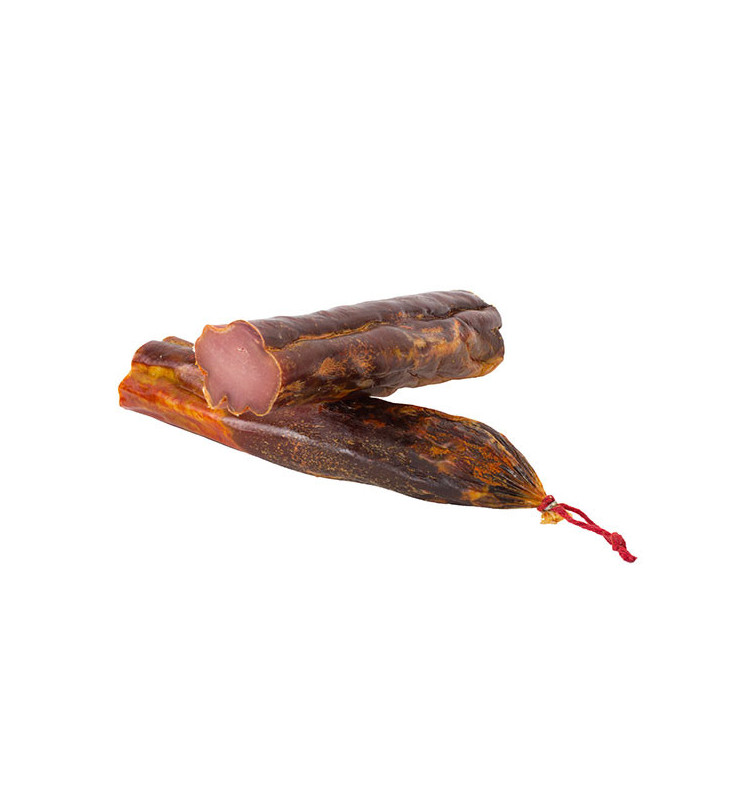 Lomo embuchado: el sabor auténtico de la tradición, curado con esmero para ofrecerte una experiencia única de calidad.