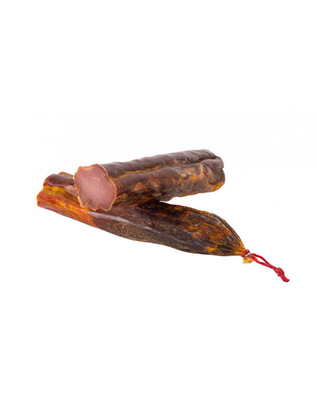 Lomo embuchado: el sabor auténtico de la tradición, curado con esmero para ofrecerte una experiencia única de calidad.