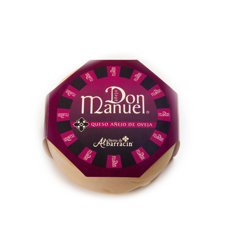 Queso añejo puro de oveja 'Don Manuel': un legado de sabor profundo y autenticidad.